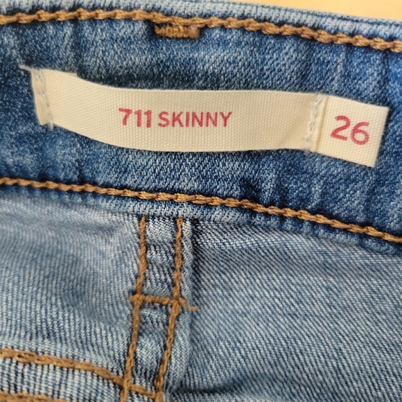 Levis 711 Womens Jeans Size 26 Skinny Mid Rise 5-Pocket - Picture 5 of 8